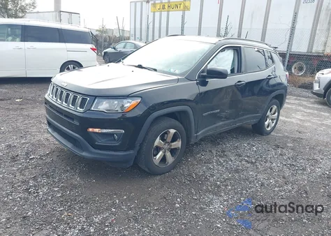 2018 Jeep Compass Latitude 4X4 из США, поврежденный, VIN 3C4NJDBB8JT315030